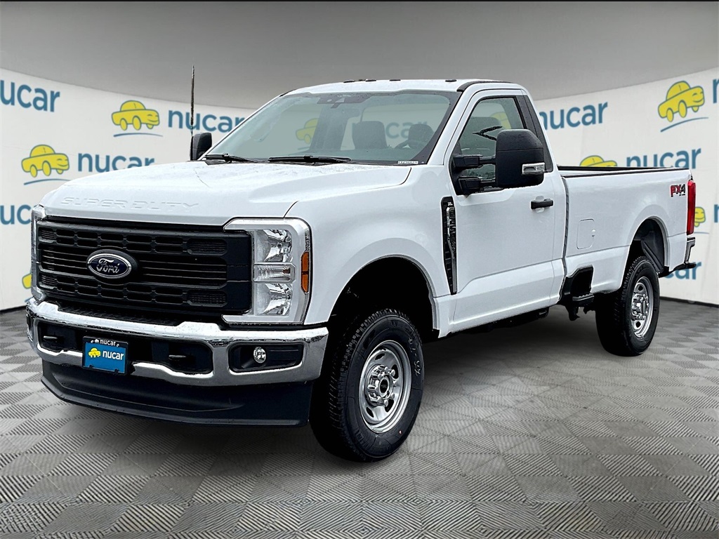 2025 Ford F-250 photo 3