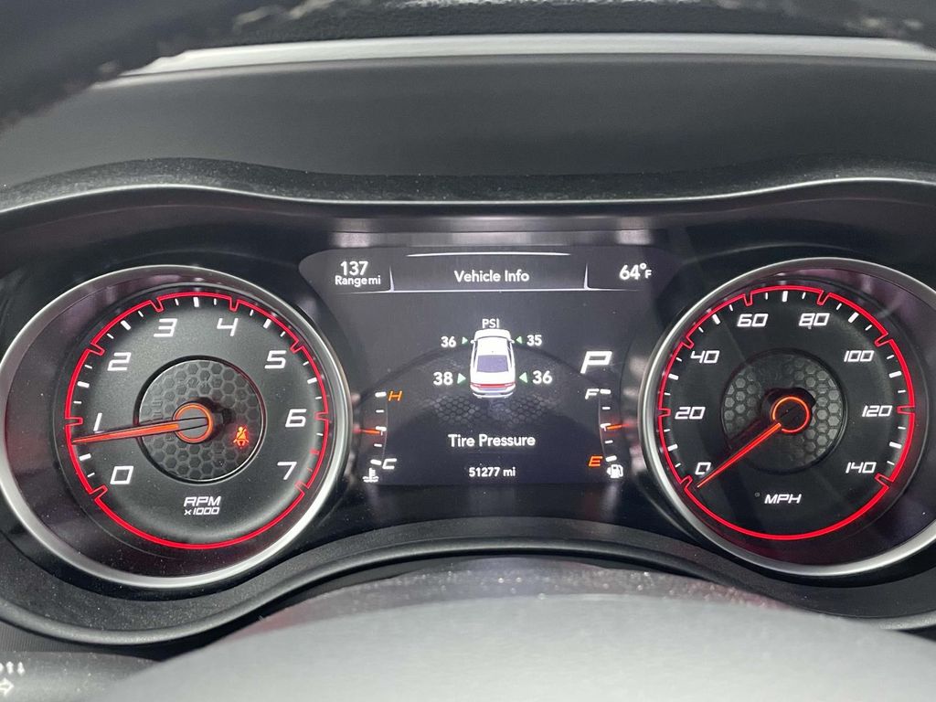 2022 Dodge Charger SXT photo 17