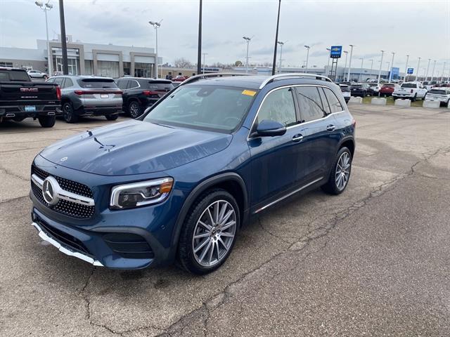 2023 Mercedes-Benz GLB Base's photo