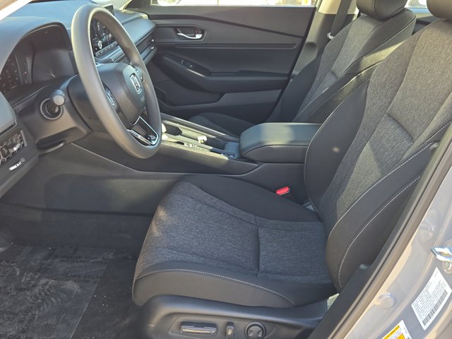 2025 Honda Accord SE photo 2