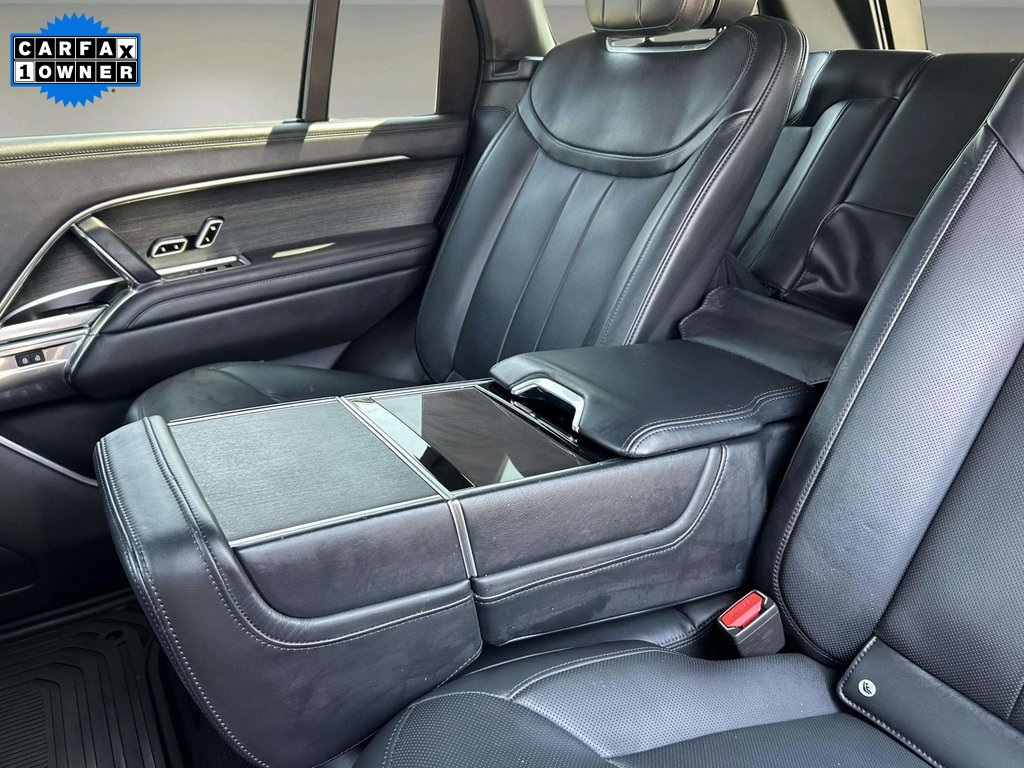 2023 Land Rover Range Rover Autobiography photo 24