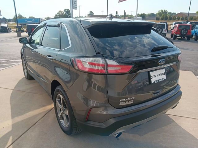 2020 Ford Edge SEL photo 3