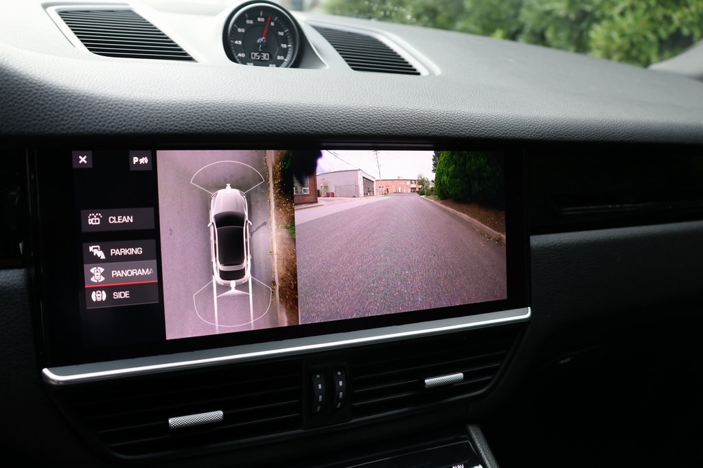 2020 Porsche Cayenne Coupe S photo 8