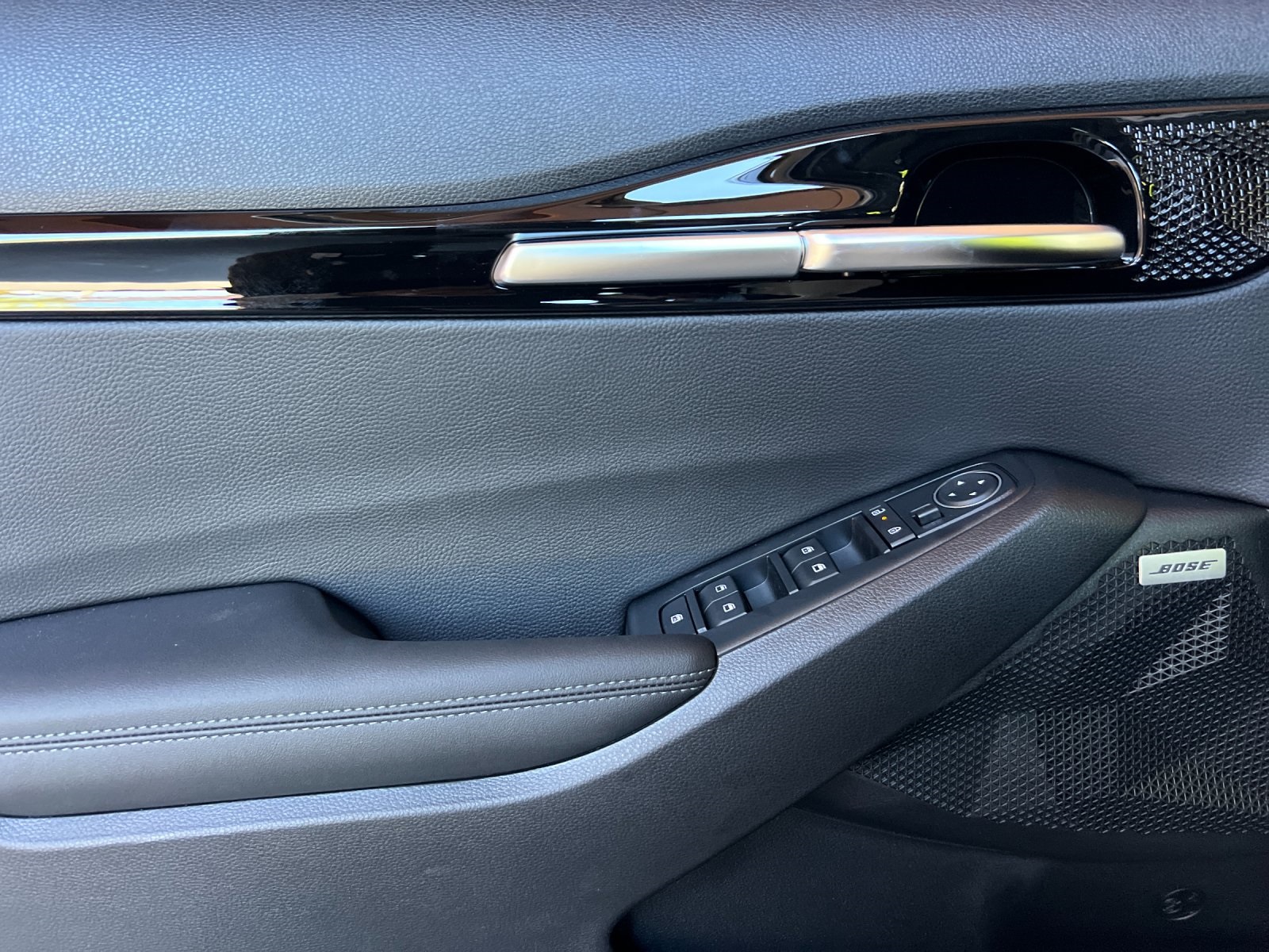 2026 Kia Seltos SX photo 11