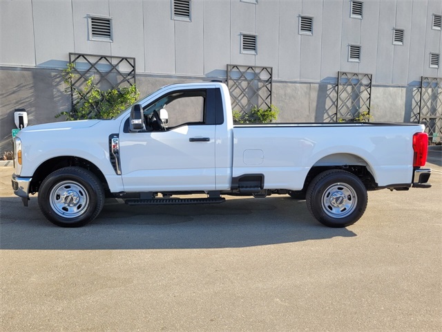 2024 Ford F-350 XL photo 4