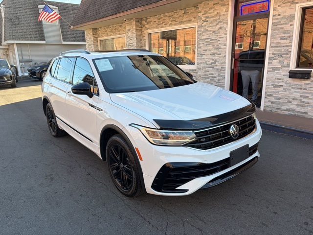2022 Volkswagen Tiguan SE R-Line Black photo 3