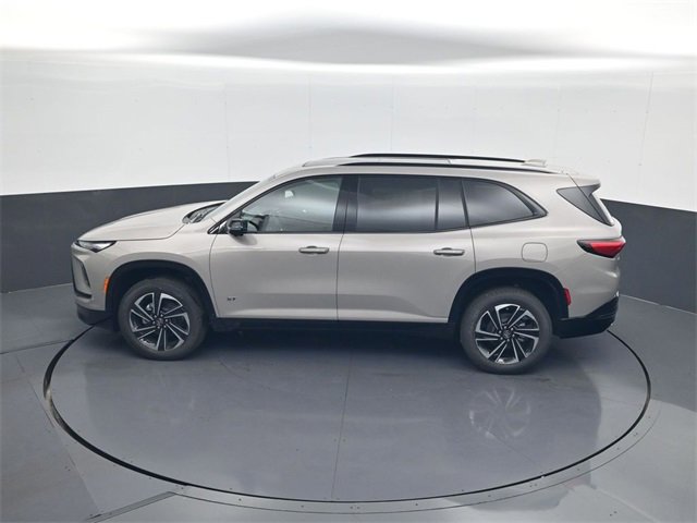 2026 Buick Enclave Sport Touring photo 21