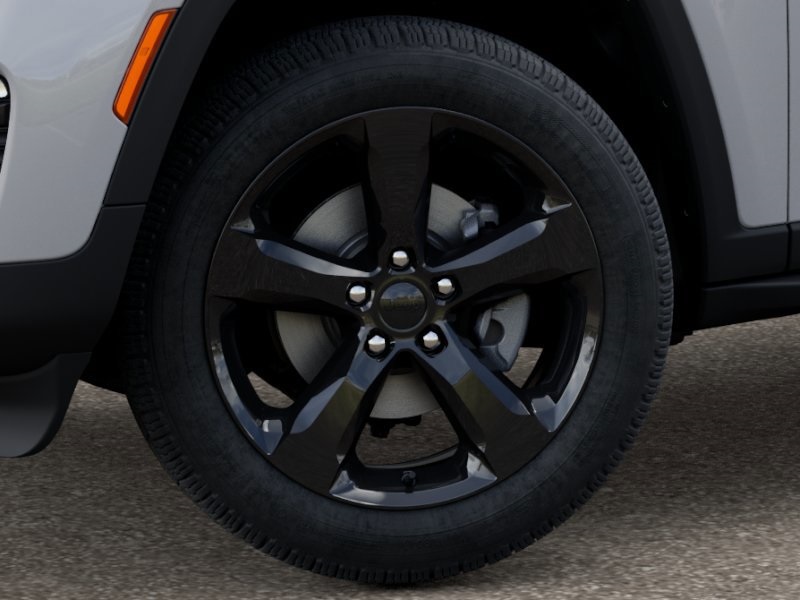 2025 Jeep Grand Cherokee Limited photo 4