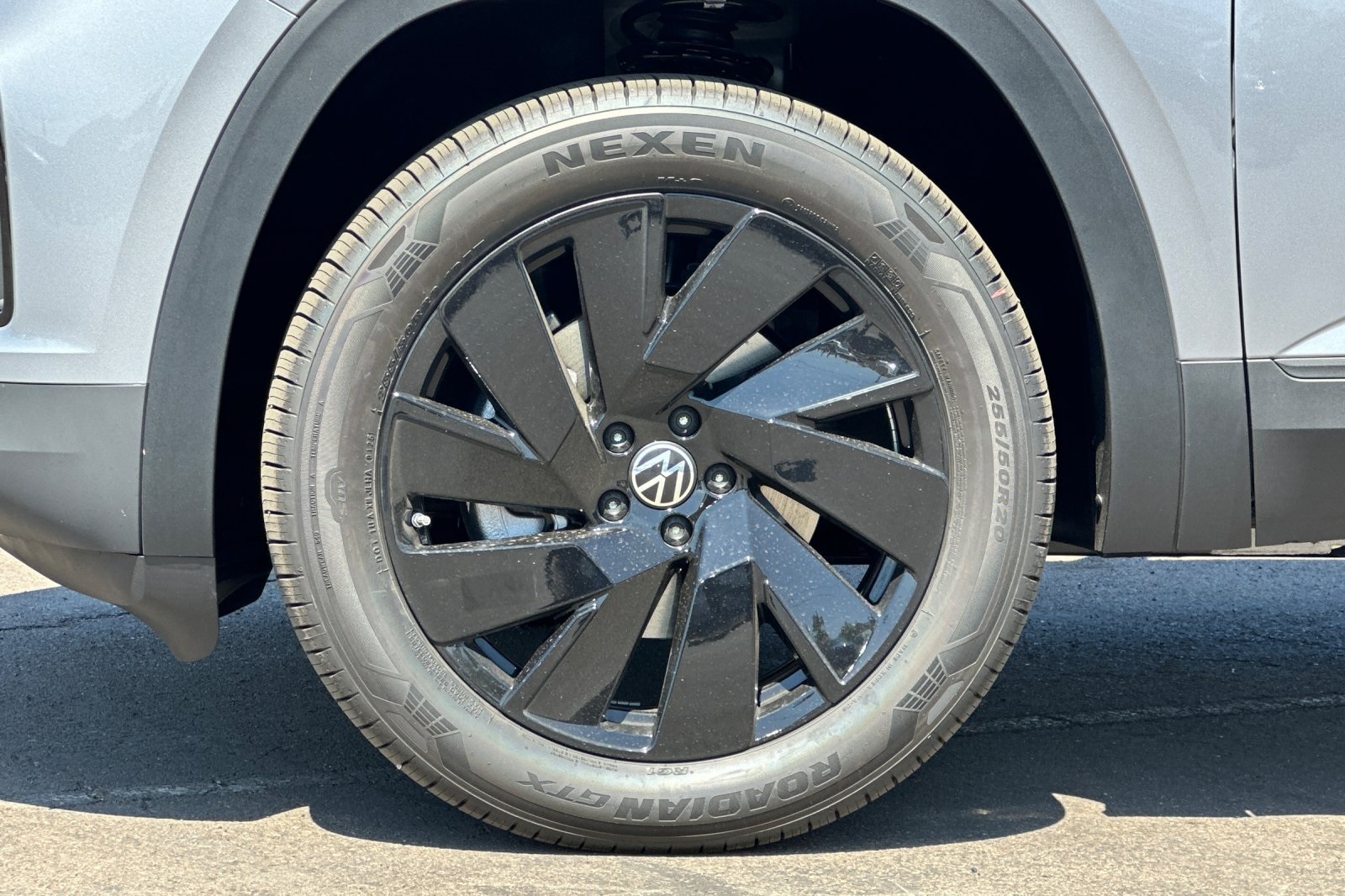 2026 Volkswagen Atlas Cross Sport SE Technology photo 23