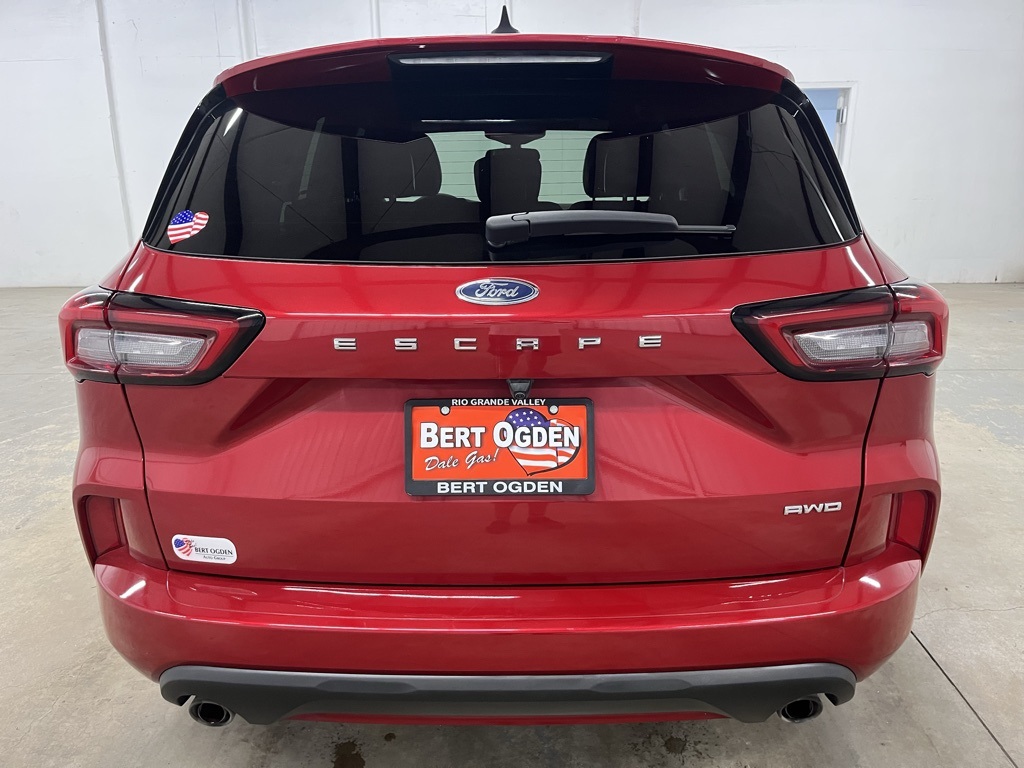 2023 Ford Escape ST-Line photo 6