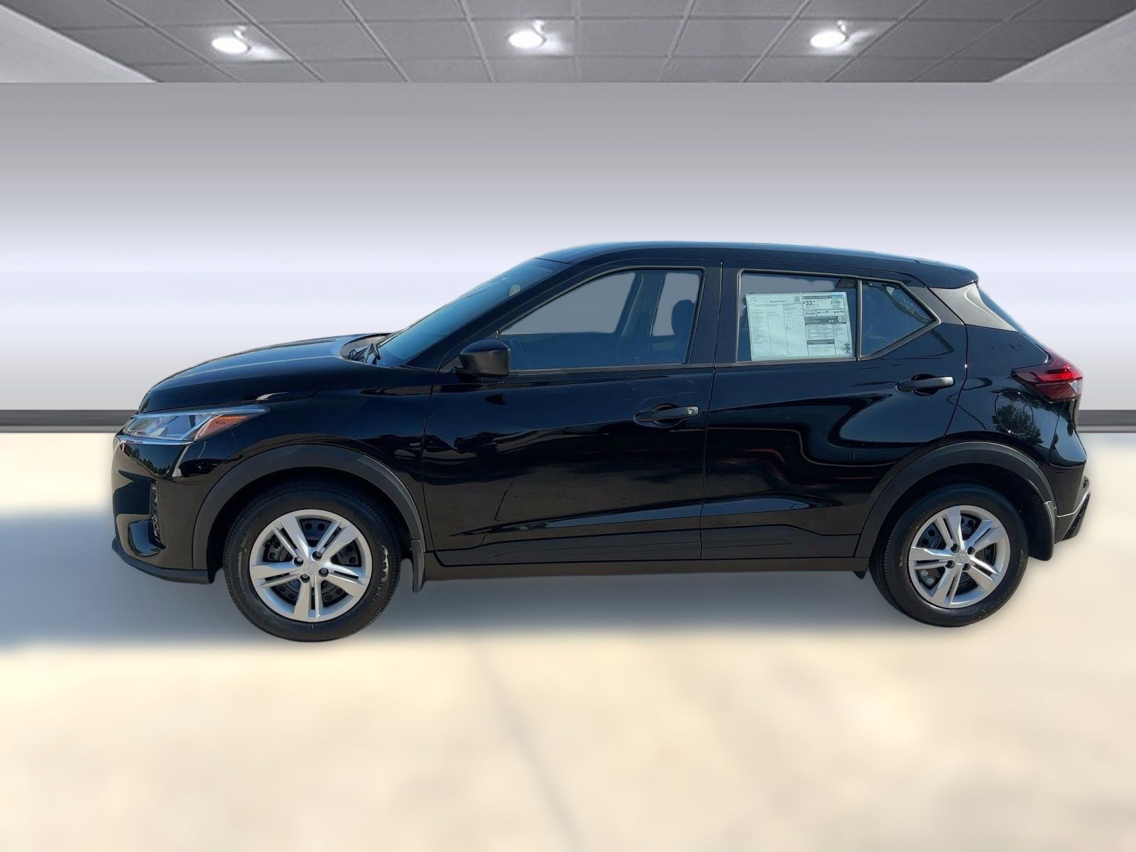 2025 Nissan Kicks Play S photo 2