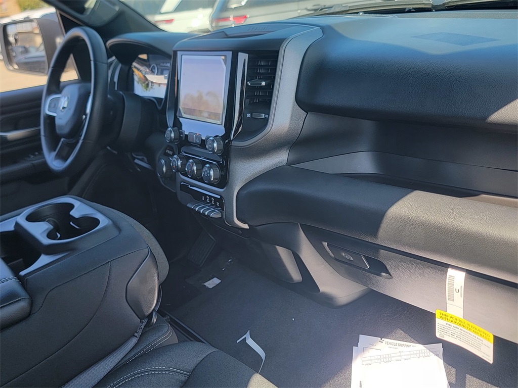 2025 Ram 1500 Tradesman photo 12