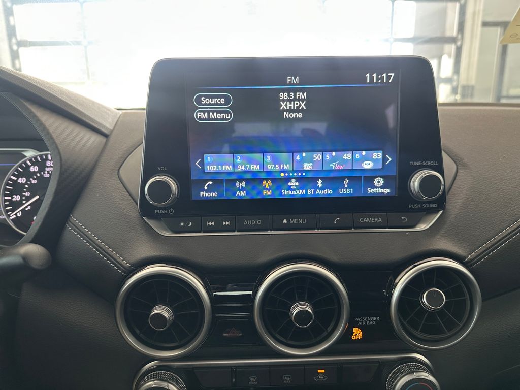 2025 Nissan Sentra SV photo 11