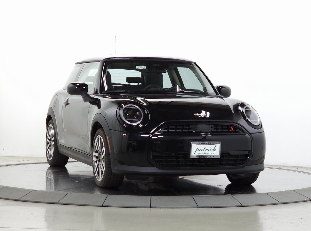 2025 MINI Hardtop 2 Door S's photo