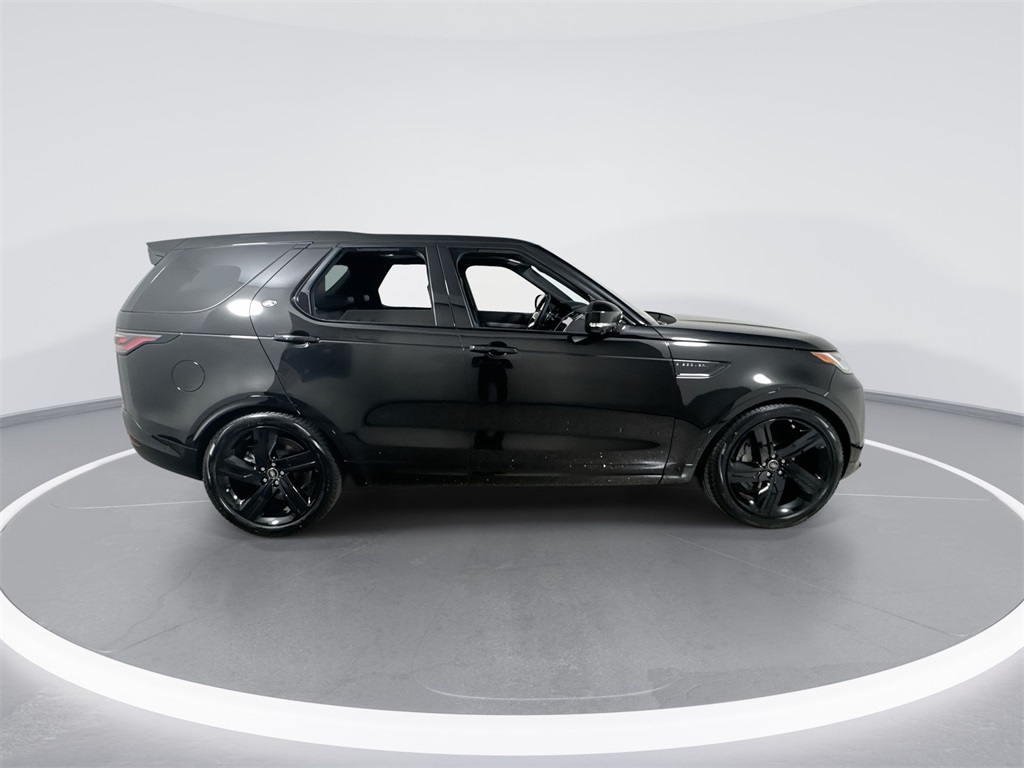 2025 Land Rover Discovery SE photo 8