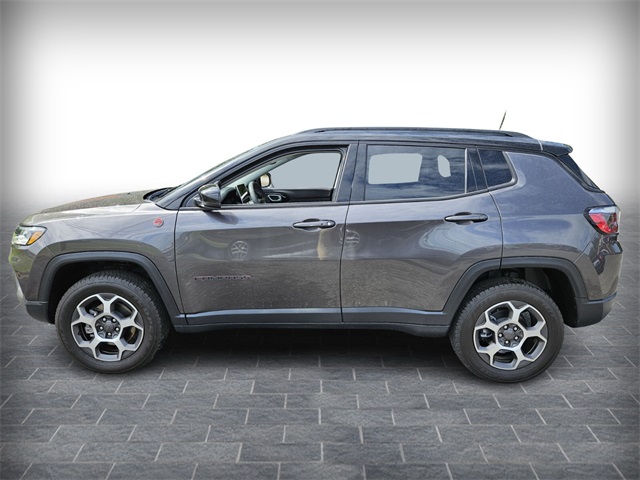 2022 Jeep Compass Trailhawk photo 3