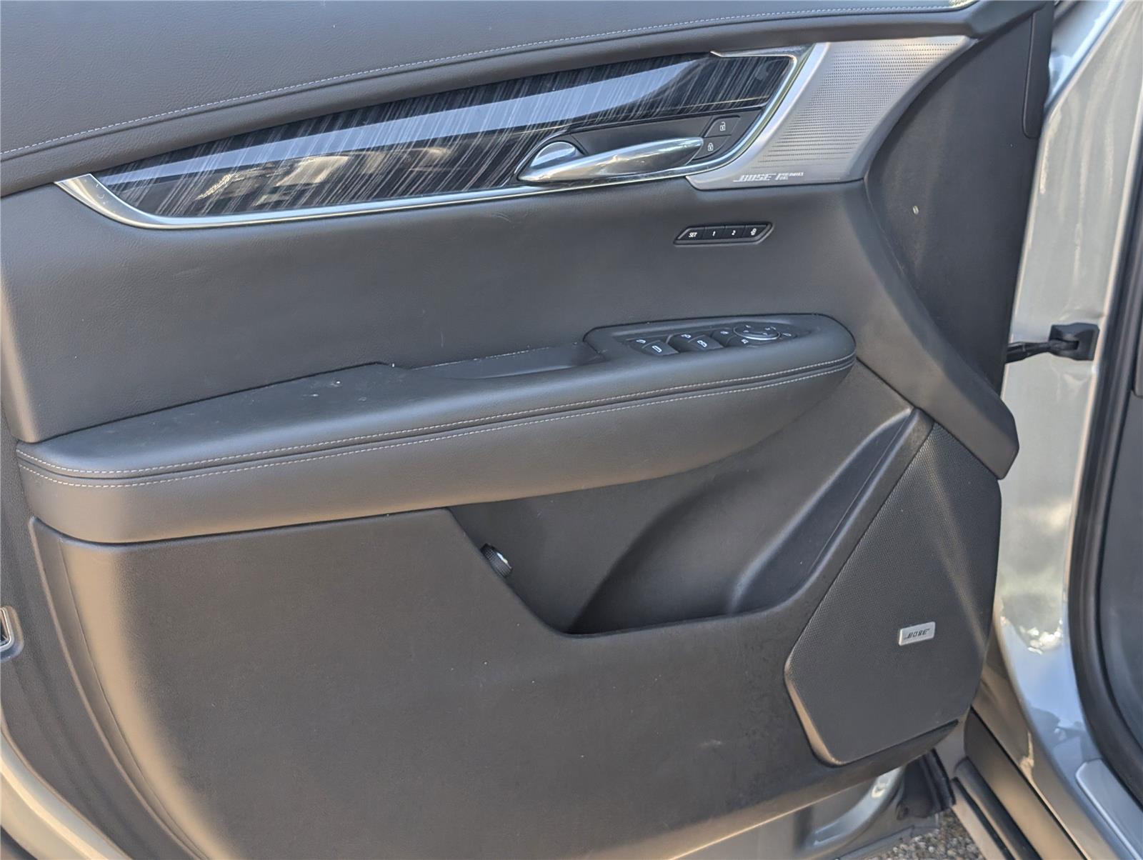2023 Cadillac XT6 Premium Luxury photo 13