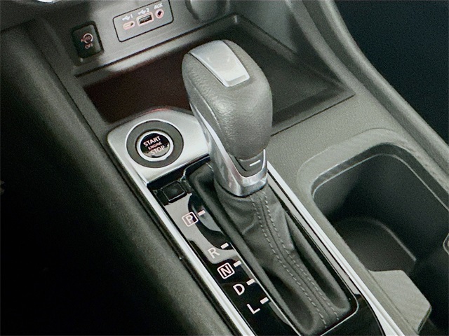2025 Nissan Sentra SV photo 16