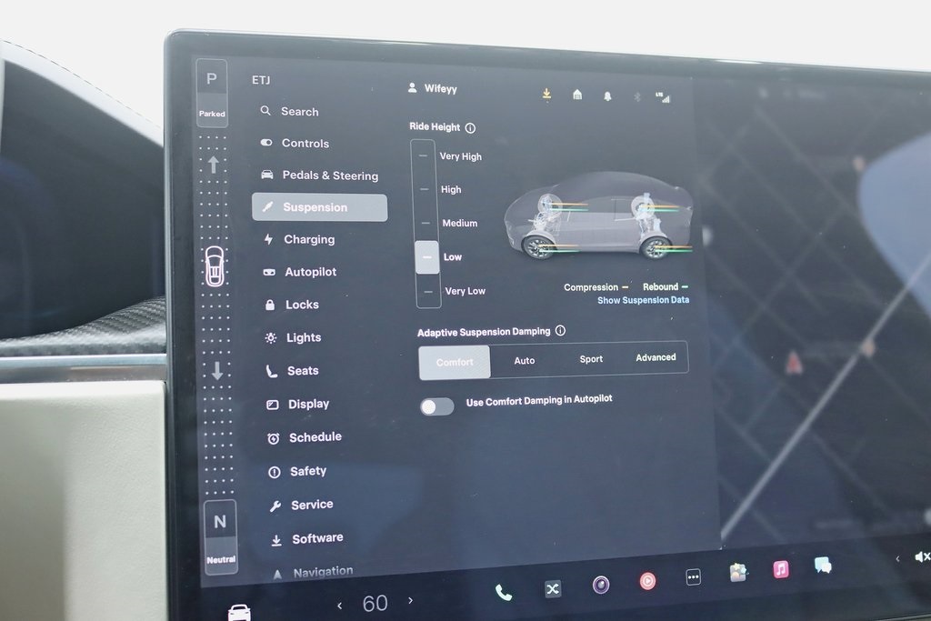 2022 Tesla Model X Plaid photo 19