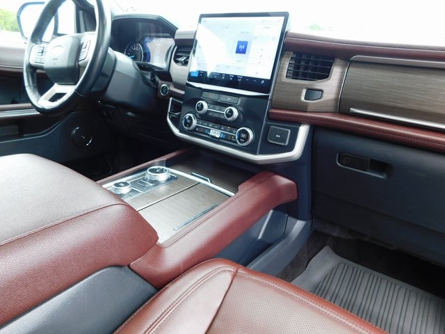 2022 Ford Expedition Limited photo 17