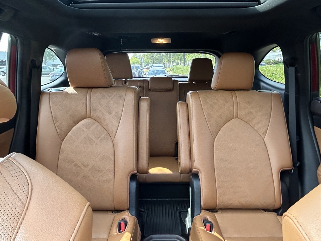 2022 Toyota Highlander Hybrid Platinum photo 21