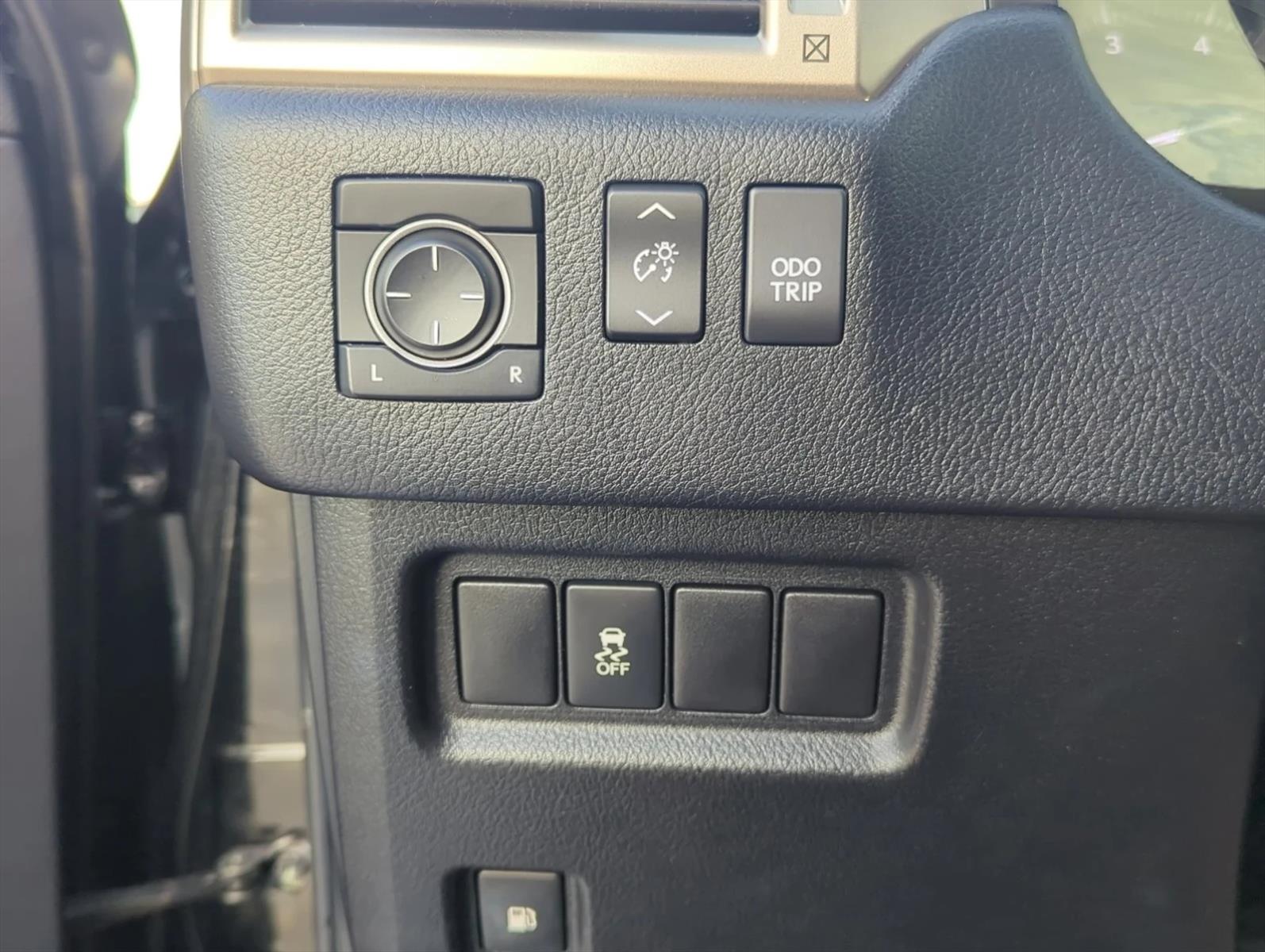 2014 Lexus GX 460 Base photo 24