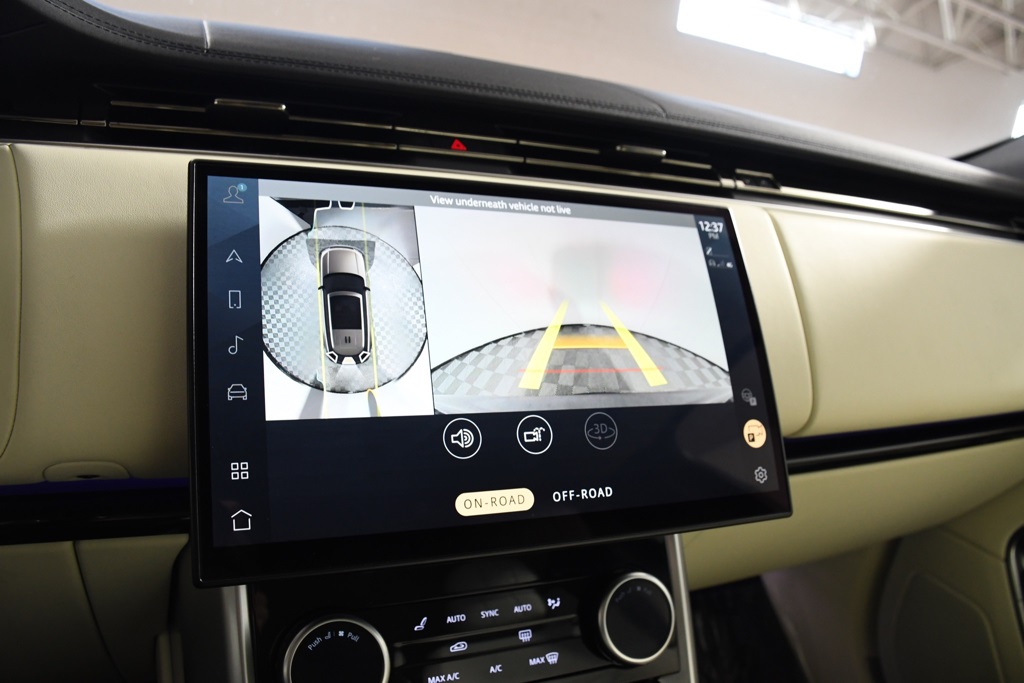 2023 Land Rover Range Rover SE photo 29