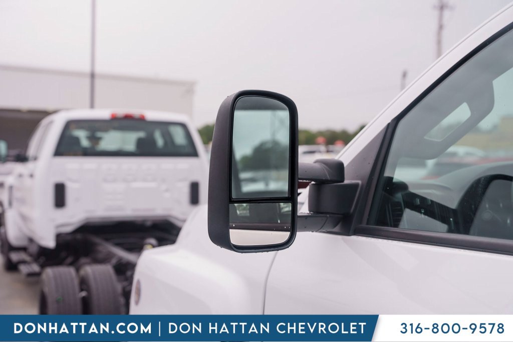 2024 Chevrolet Silverado 4500HD Work Truck photo 31