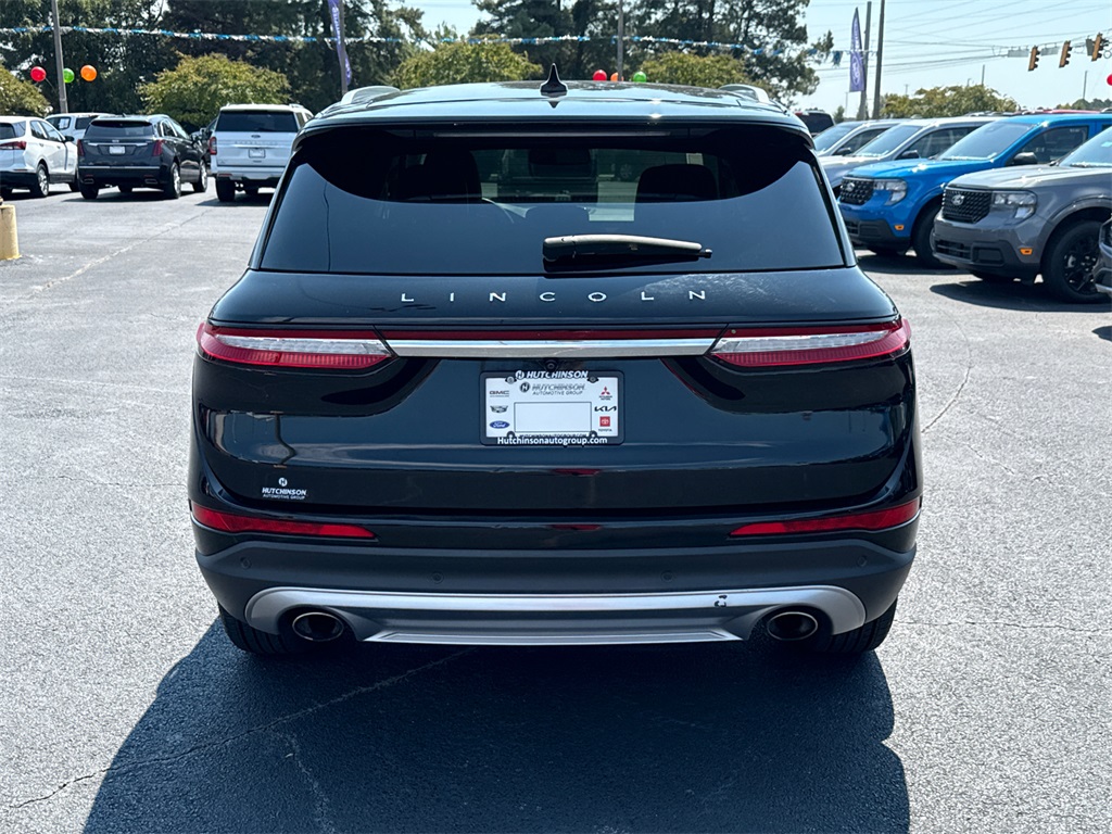 2022 Lincoln Corsair Standard photo 3