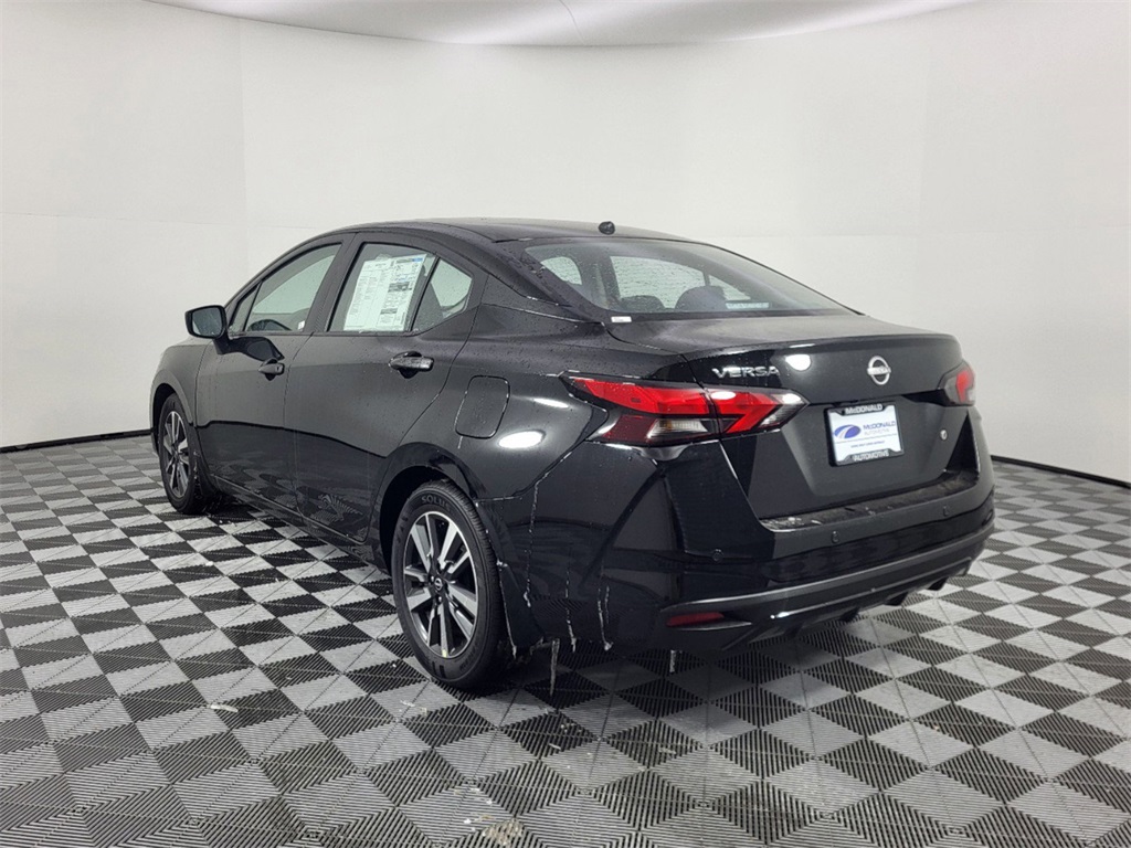 2025 Nissan Versa S photo 3