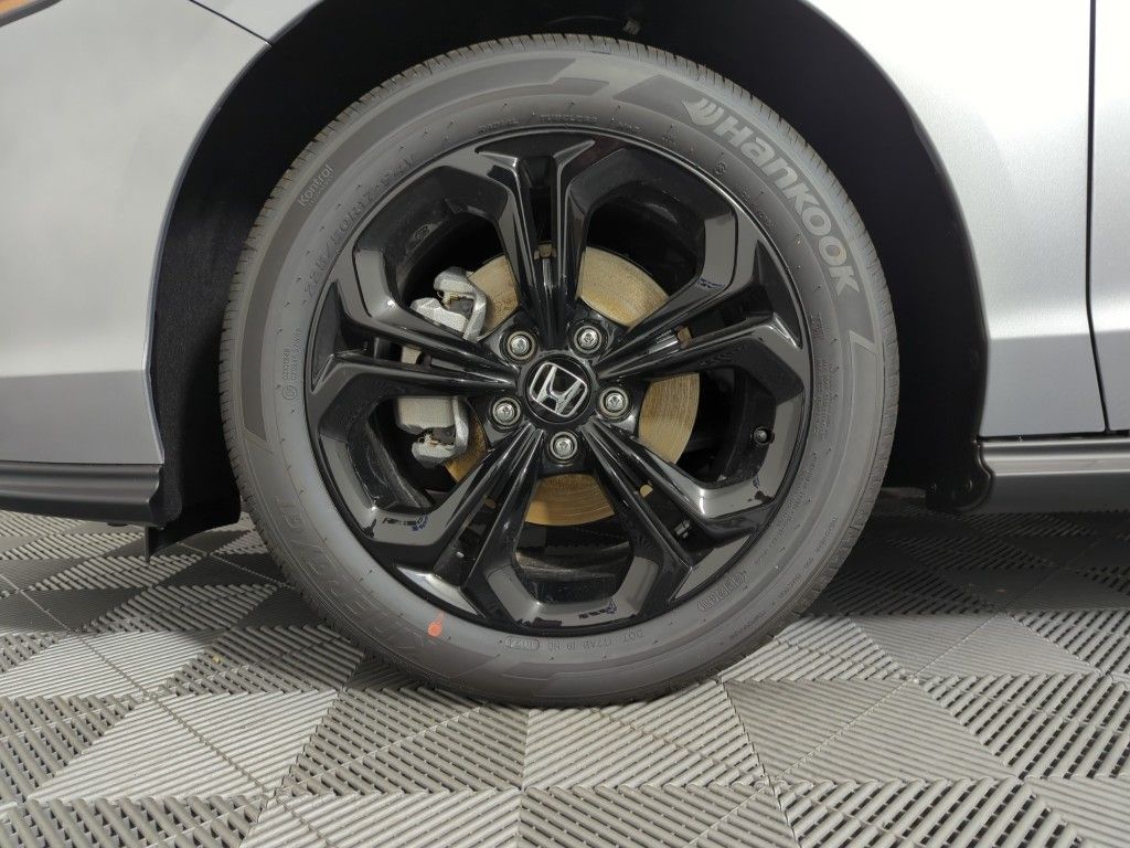 2025 Honda Accord SE photo 11