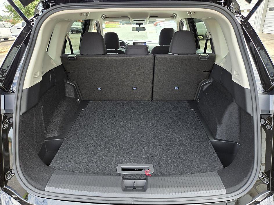 2026 Nissan Rogue S photo 9