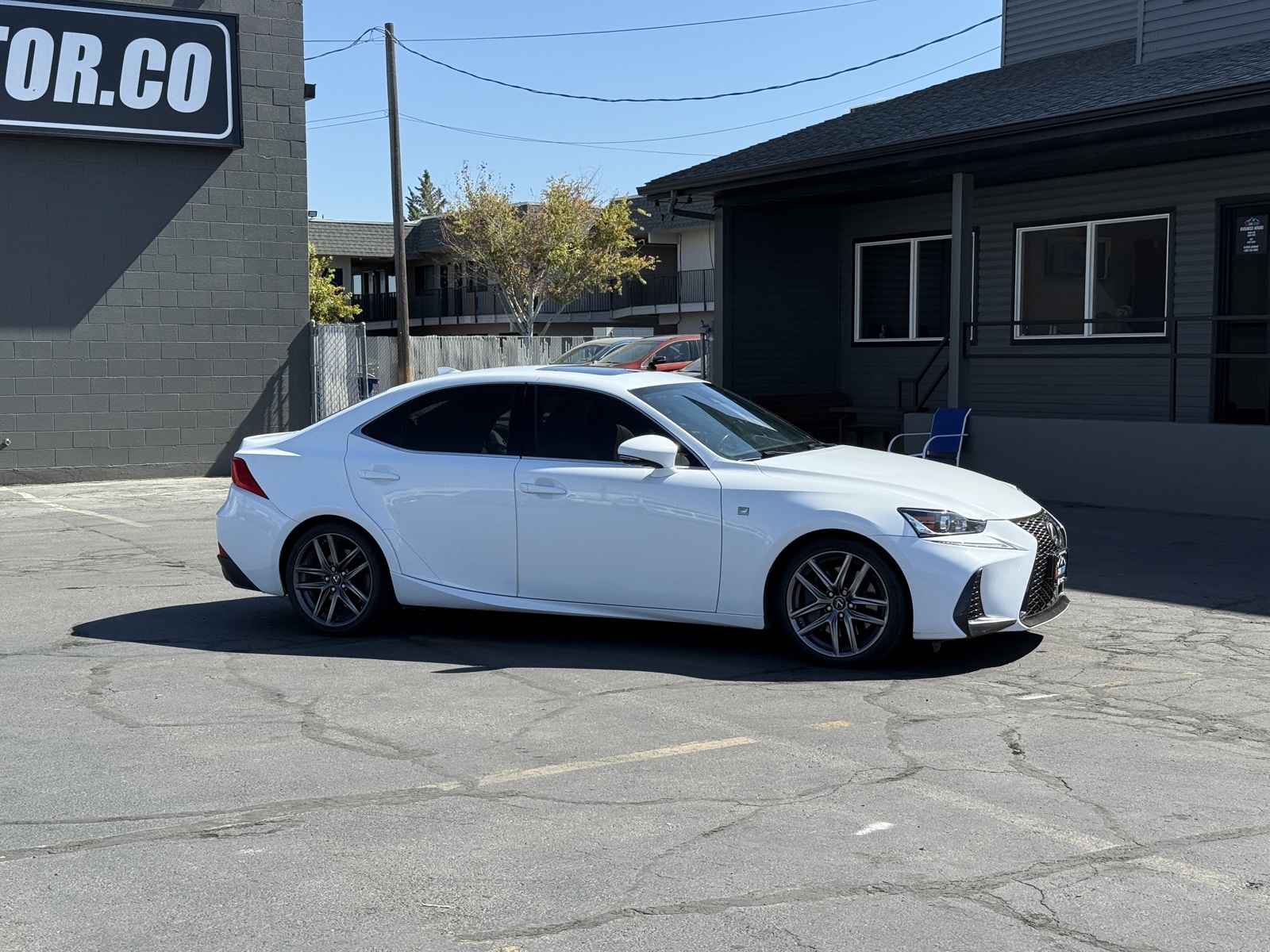 2017 Lexus IS 300 F SPORT photo 2