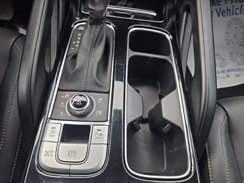 2022 Kia Telluride S photo 19