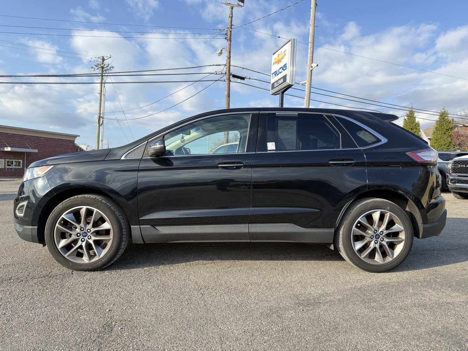 2018 Ford Edge Titanium photo 3