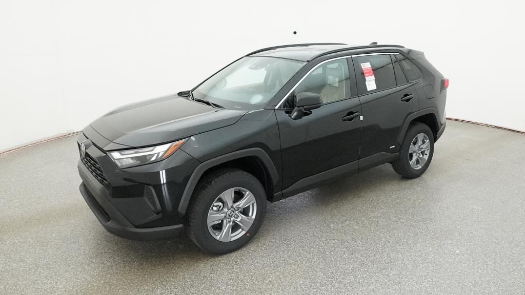 2025 Toyota RAV4 LE's photo
