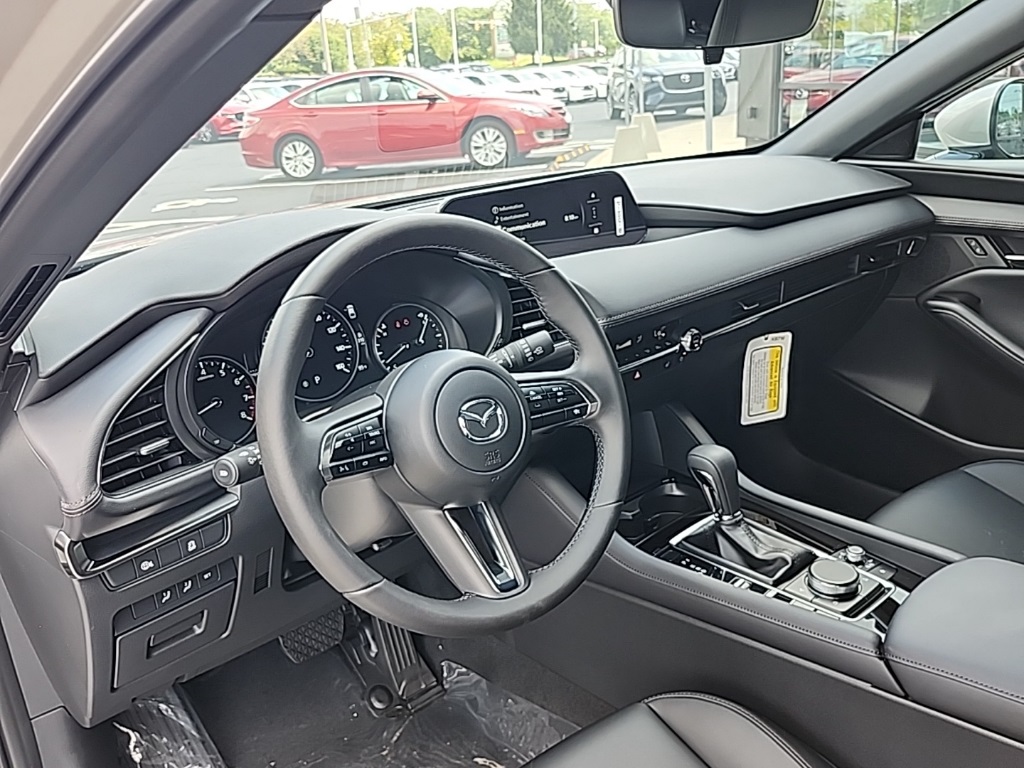 2025 Mazda Mazda3 Hatchback 2.5 s Preferred photo 4