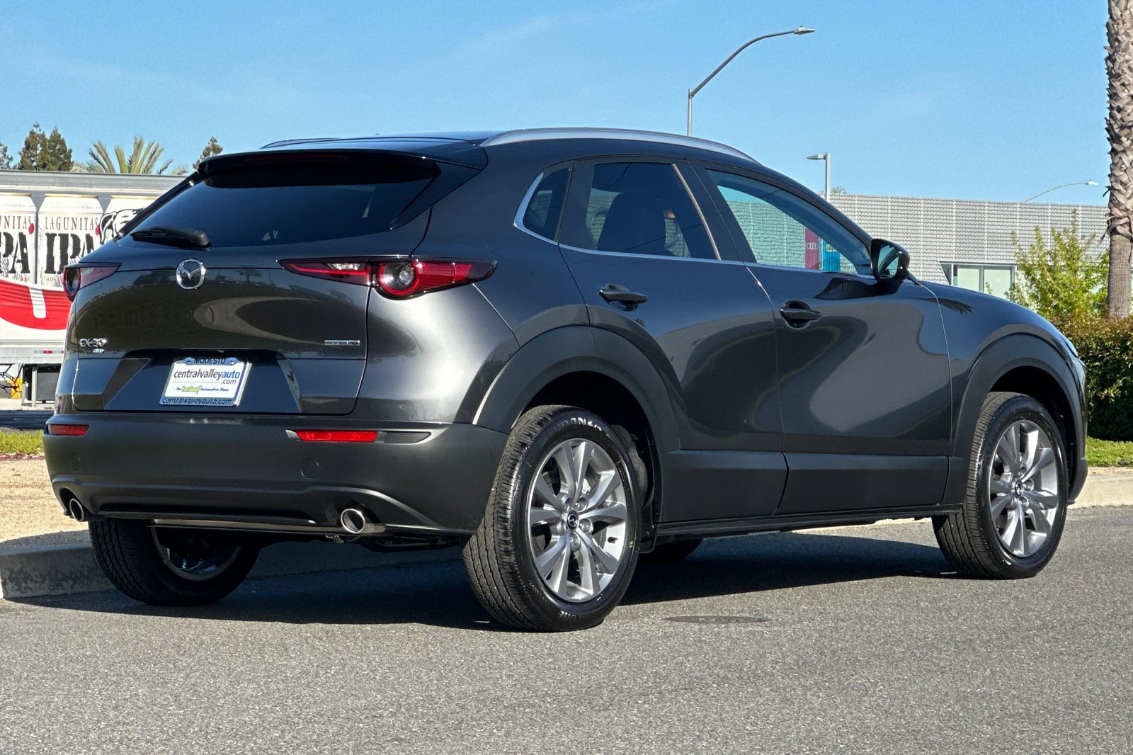 2025 Mazda CX-30 2.5 S Preferred photo 4