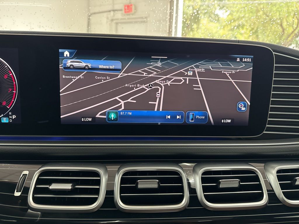 2026 Mercedes Benz GLS 450 4MATIC photo 30