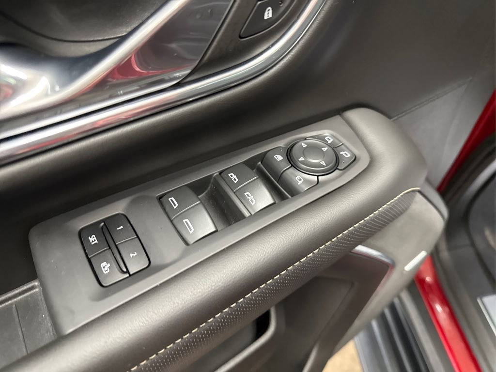 2023 Gmc Yukon SLT photo 37