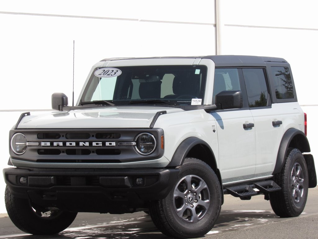2023 Ford Bronco 4-Door Big Bend's photo