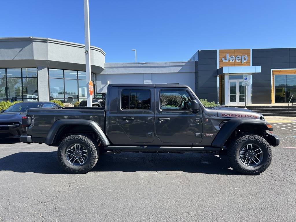 2025 Jeep Gladiator Mojave photo 5