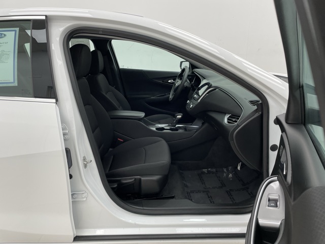 2023 Chevrolet Malibu 1LT photo 9