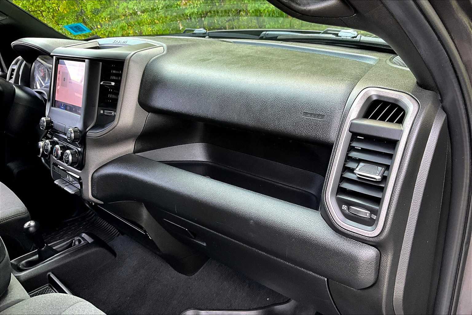 2022 Ram 2500 Tradesman photo 16