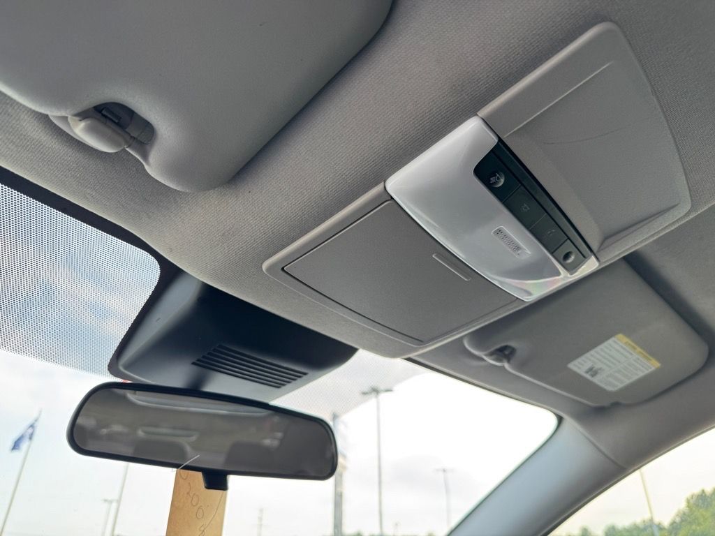 2024 Nissan Sentra S photo 24