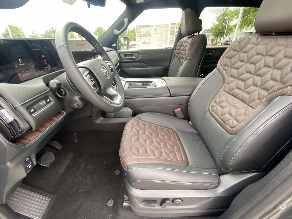 2025 Nissan Armada Platinum photo 14