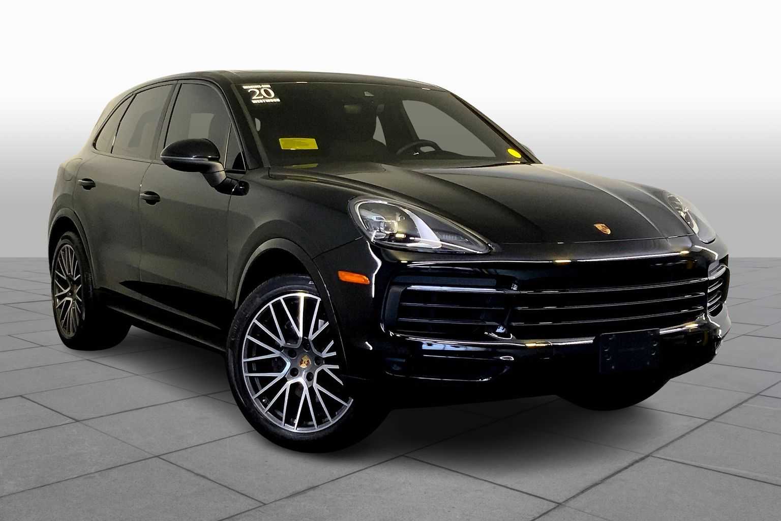2020 Porsche Cayenne photo 2