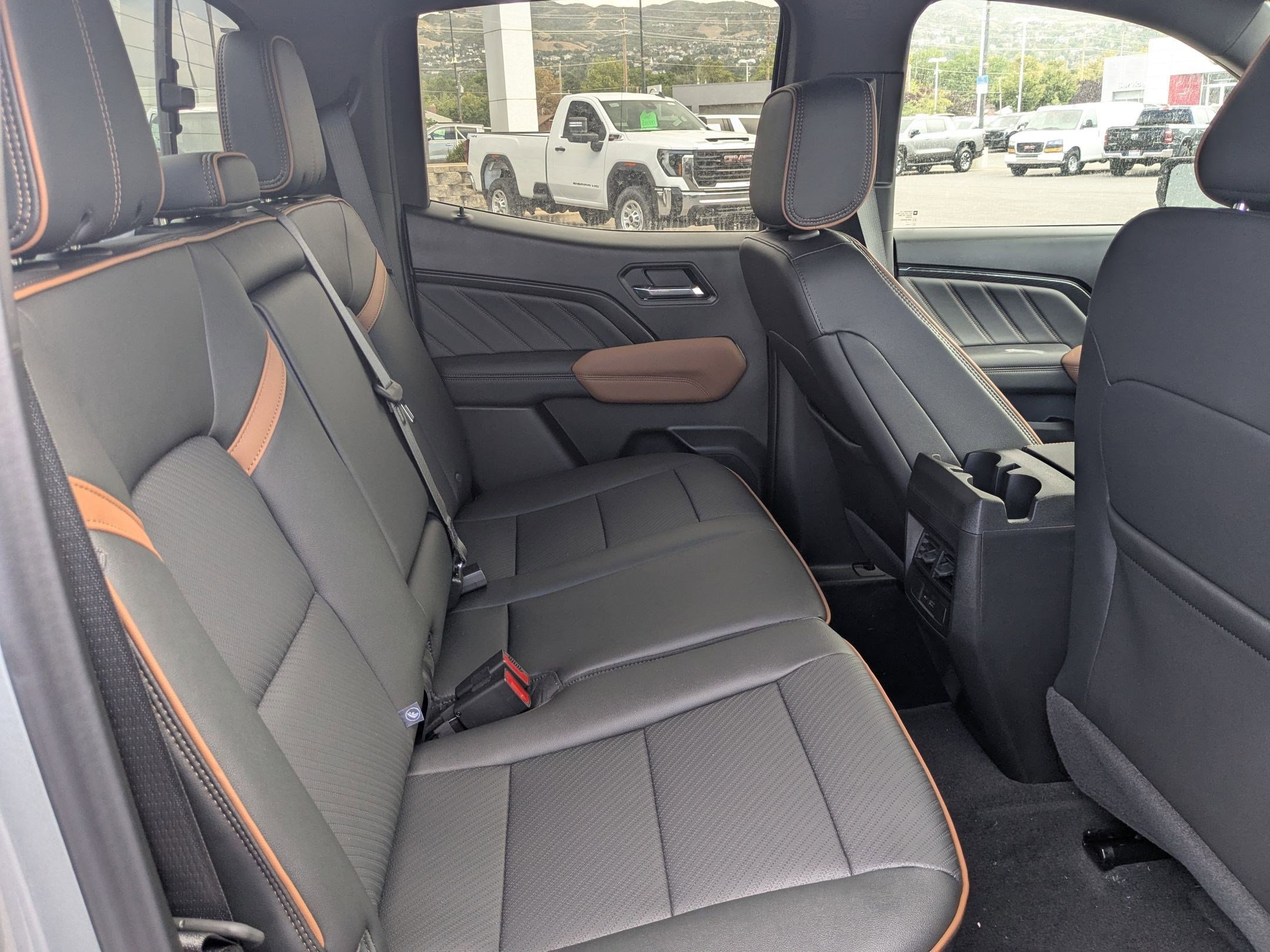 2025 Gmc Canyon AT4 photo 14