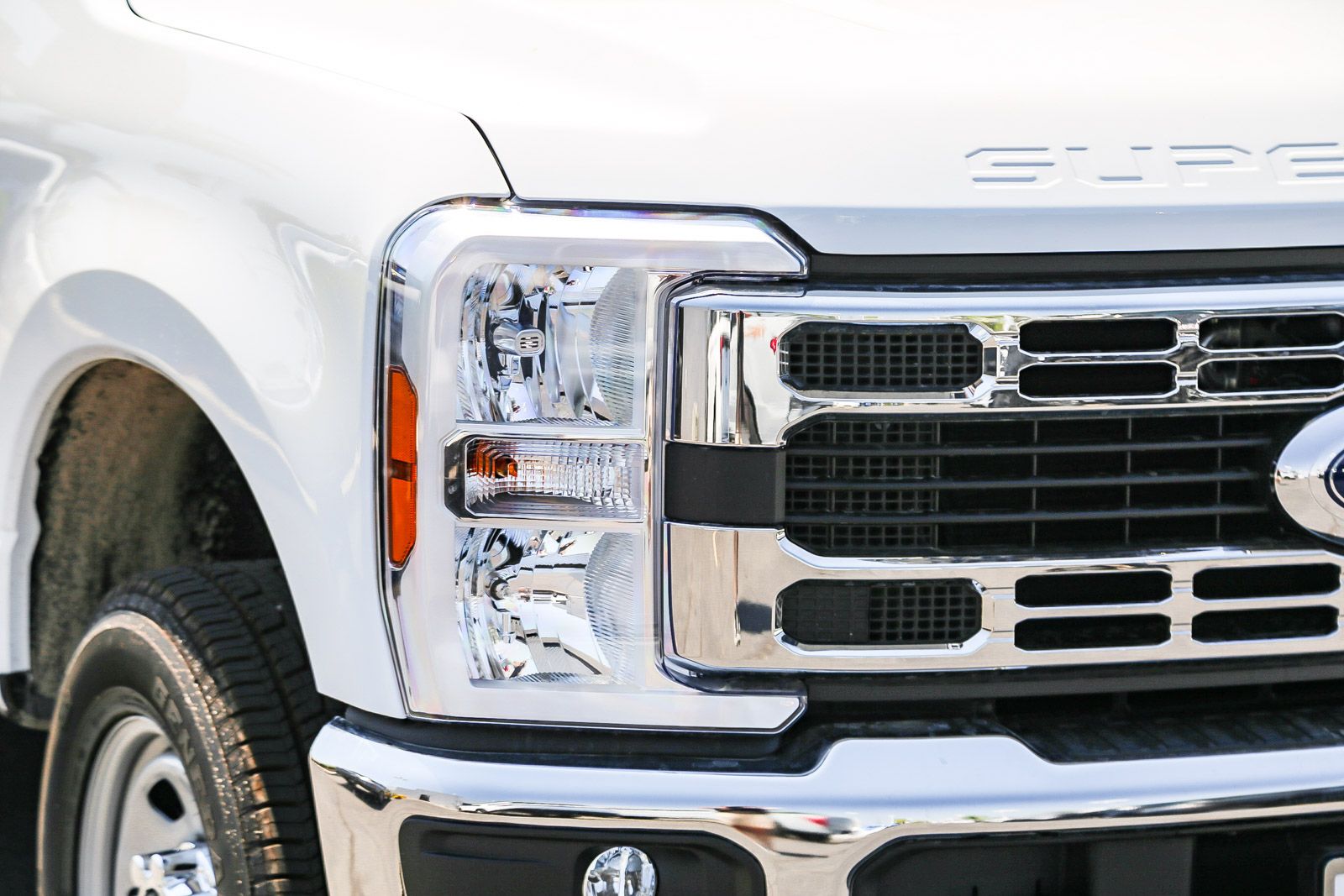 2025 Ford F-350 XL photo 4