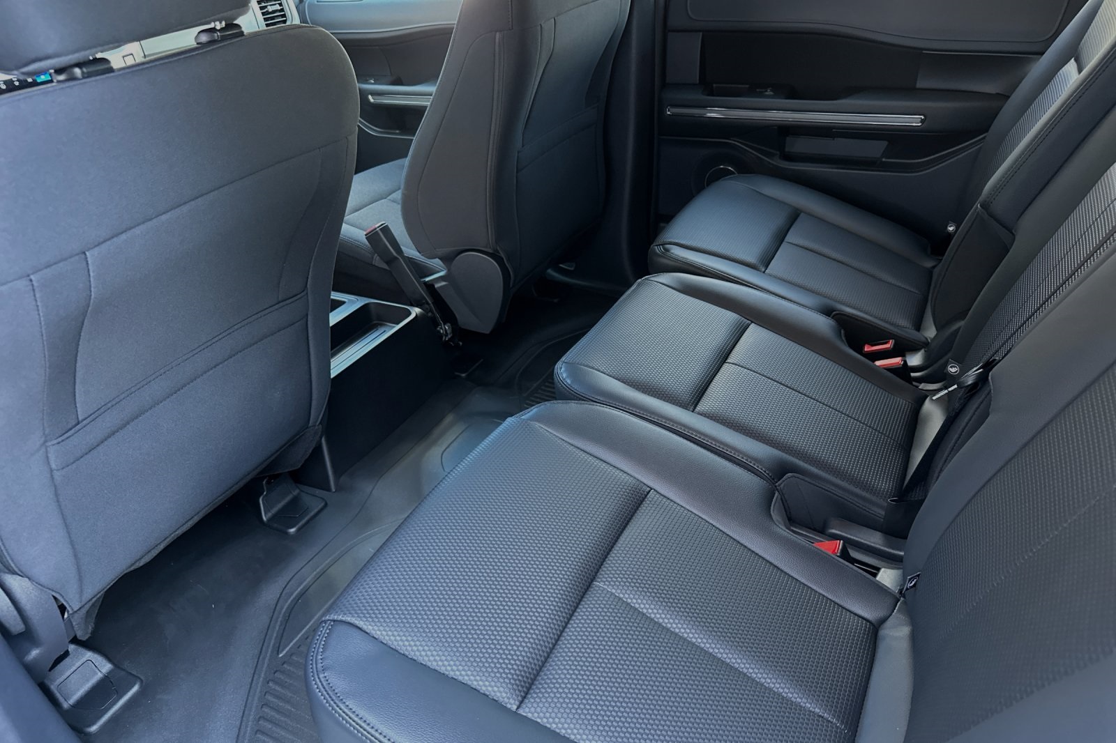 2024 Ford Expedition XL photo 8